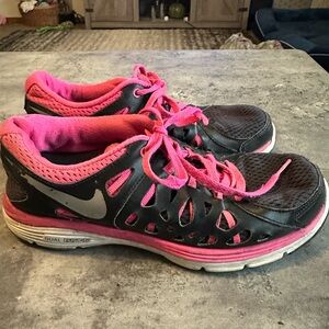 Nike Shoes- Size 7